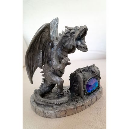 Tudor Mint - The Ferocious Dragon by Sally Clarke #3865