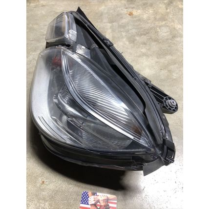 2010-2013 Mercedes E 350 400 550 Sedan Headlight Driver Left Halogen 21282095616