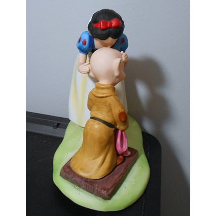 Vintage Snow White Kissing Dopey Figurine Walt Disney Porcelain