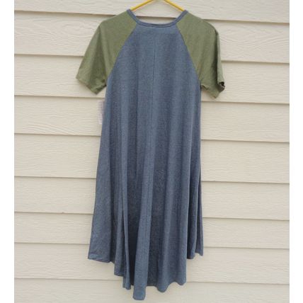 Lularoe Carly Dress XS Blue and Green A line Swing NWT Curved Back Hem 046