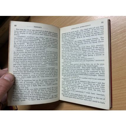 RARE* 1909 GEORGE MEREDITH "VITTORIA" FICTION LEATHER BOOK (P3)