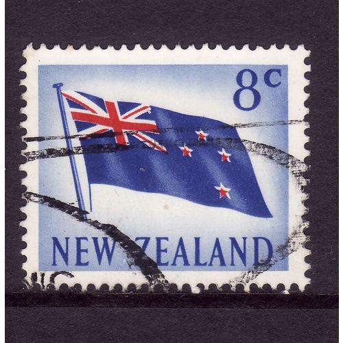 NEW ZEALAND 1960 SG 790 9d NATIONAL FLAG FINE USED#4