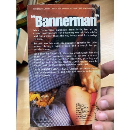 1975 CHARLIE CHESTER "BANNERMAN" CRIME FICTION VINTAGE PAPERBACK BOOK (P2)