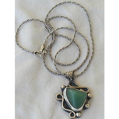 Green pendant hand made P13