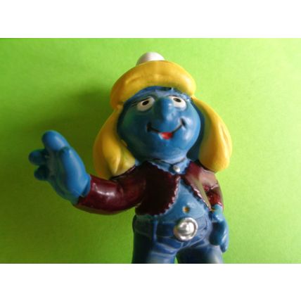 Trendy smurfette smurf
