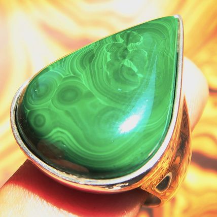 Minimalist mirror polished Sterling Silver Ring Green Pear Malachite - Size 10