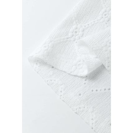 White Flower Geometric Textured Button Short Sleeve Top