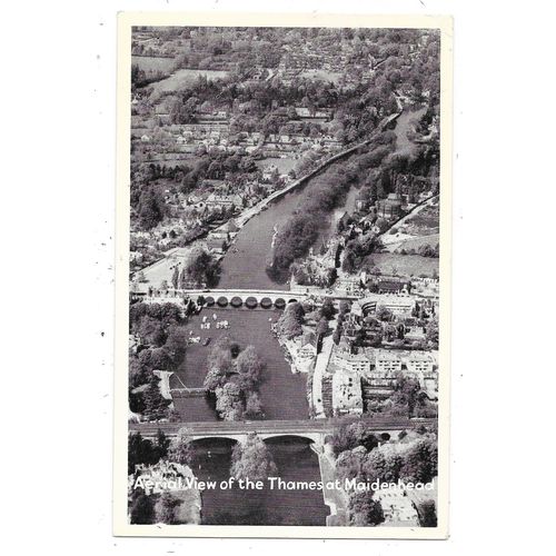 REAL PHOTOGRAPHIC AERIAL VIEW POSTCARD THE THAMES AT MAIDENHEAD BERKSHIRE (2142)
