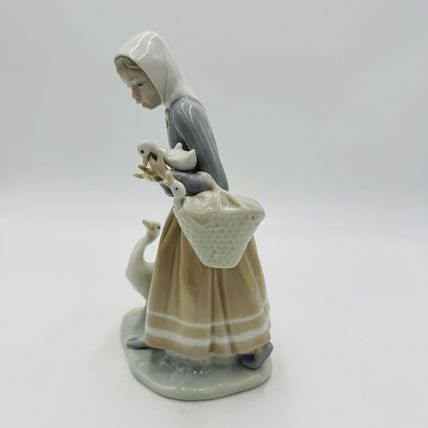 Lladro Shepherdess Girl & Ducks/Geese Basket Porcelain Figurine Spain 9in