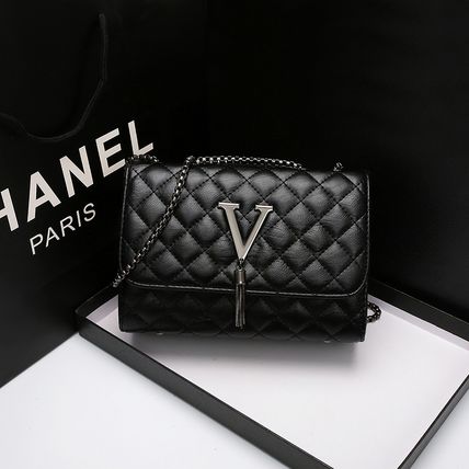 Casual Tassel Flip Quilted Black Color Bag