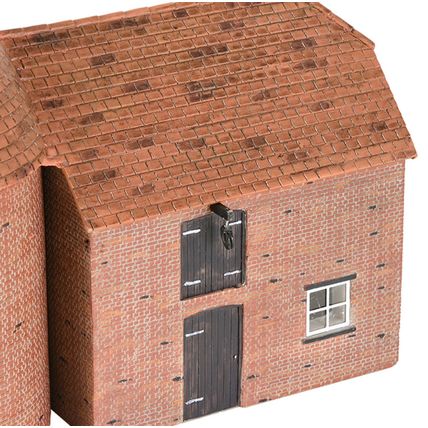 Bachmann Scenecraft 44-0146 Oast House OO Gauge - NEW
