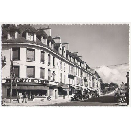14 - Falaise - Rue Georges Clemenceau