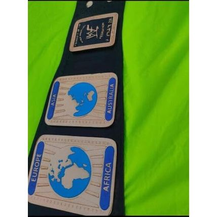 WWF Intercontinental Championship Belt, WWF Intercontinental World Heavyweight W