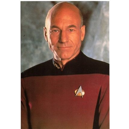 STAR TREK ' The Next Generation ' CAPTAIN PICARD POST CARD (1991)