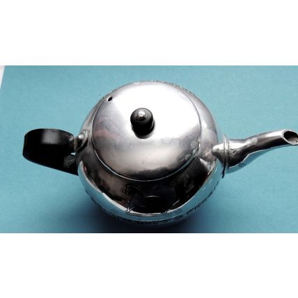 1925 Wembley British Empire Exhibition RARE Souvenir ‘Swan’ Aluminium Teapot