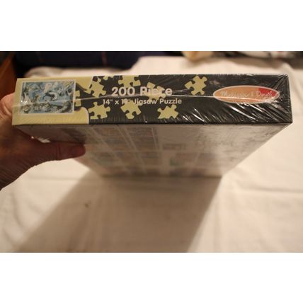 FELINE FUN 200 PIECE PUZZLE SEALED CATS