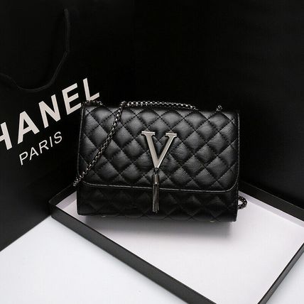 Casual Tassel Flip Quilted Black Color Bag