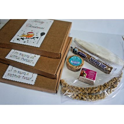 PET BIRD TREAT BOX BUDGIE CANARY FINCH COCKATIEL MILLET TREATS CUTTLEFISH IODINE