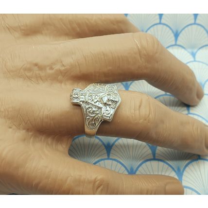 Mens Big and Chunky 925 Solid Sterling Silver Viking Themed Skull Biker Ring