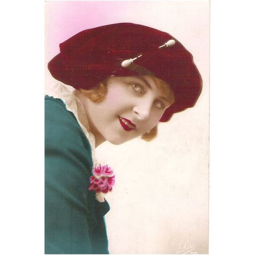CARTE POSTALE - MODE - FEMME A CHAPEAU - REF 90