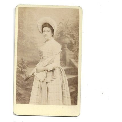 Pretty Lady, Social History, J Cottrell Studio, Ashted Row, Birmingham, CDV