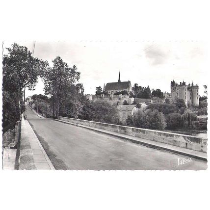 49 - Montreuil-Bellay - le pont sur le Thouet