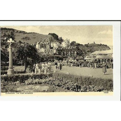 Wales LLANDUDNO Pier Entrance Postcard by Photochrom (V5520)