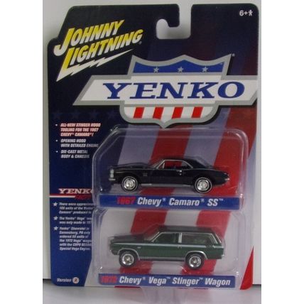 JOHNNY LIGHTNING 2 pack 1967 CHEVY CAMARO / CHEVY VEGA WAGON ( 2021)