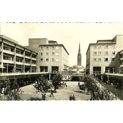 Warwickshire COVENTRY The Precinct Postcard (Valentine L.2011)