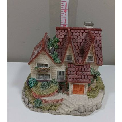 the kent HOUSE ENGLANDS CLASSIC COTTAGES MINIATURE COLLECTIBLE 1996