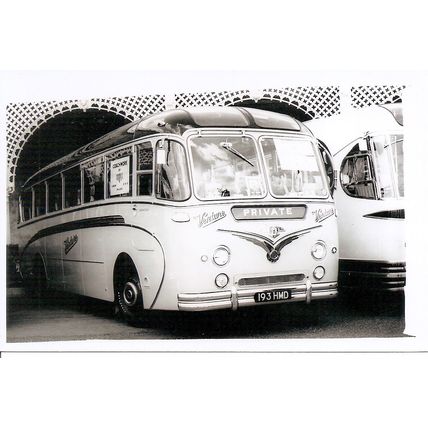 Black & White Photograph of Venture Transport of London NW2 - 193 HMD