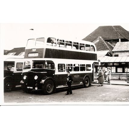 Black & White Photograph of Maidstone & District Motor Services Ltd. - GKP 656