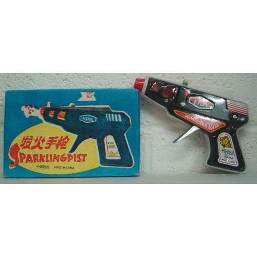 LION ' SPARKLING PISTOL ' RAY GUN toy