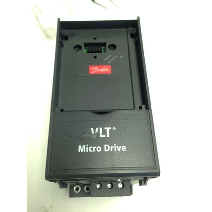 NEW DANFOSS 132F0003 VLT MICRO DRIVE, 1 HP, 3-PHASE, 200-240 V, FC-051PK,FI