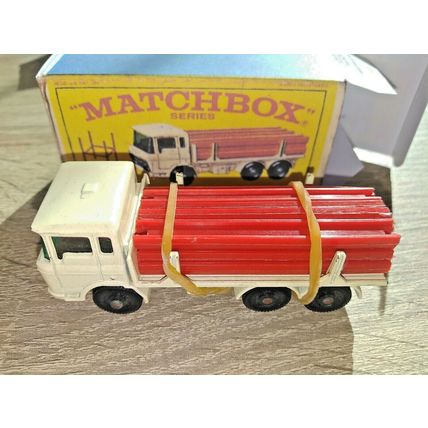 Matchbox No58 Girder Truck with replica box