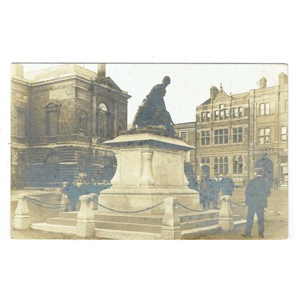 Suffolk postcard Market Thoroughfare Bury St Edmunds
