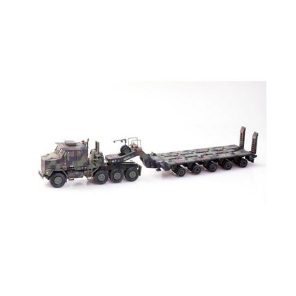 M1070 HEAVY EQUIPMENT TRANSPORTER CAMOUFLAGE COLOUR, PANZERKAMPF PAN12206PA 1/72