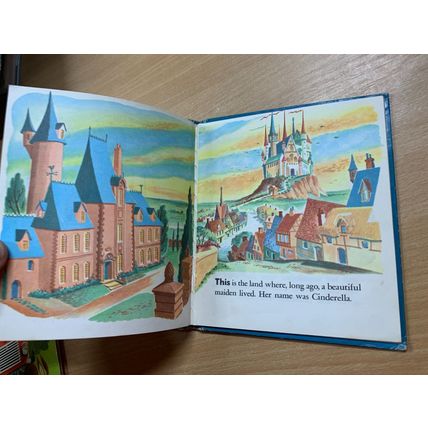 c1950 WALT DISNEY "CINDERELLA" MOVIE ADAPTATION SMALL HARDBACK BOOK (LL)