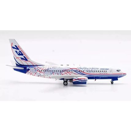 B737-75B BOEING HOUSE COLOURS REG: N1791B W/STAND - INFLIGHT200 IF737791B 1/200
