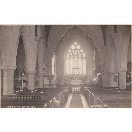 EC393 STANMORE-ST JOHNS CHURCH INTERIOR . PRINTED POSTCARD