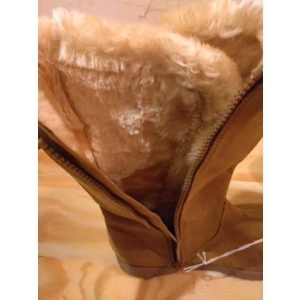 NWT Universal Thread Natural Suede Fur Boots Size 7 Ladies Fall Winter