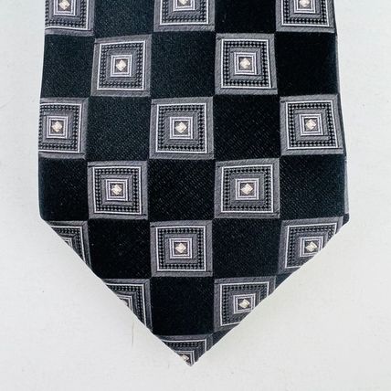 Donald Trump Signature Collection Black Gray Squares Necktie Tie Silk