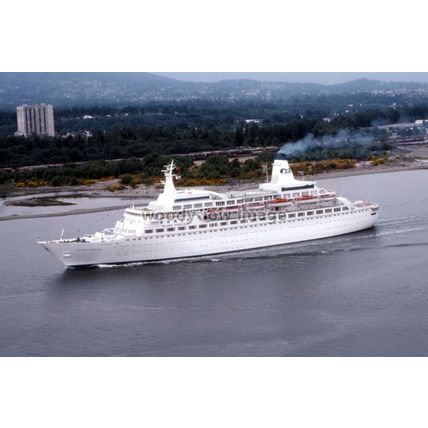 SL0799 - Princess Cruises Liner - Island Princess - photograph 6x4