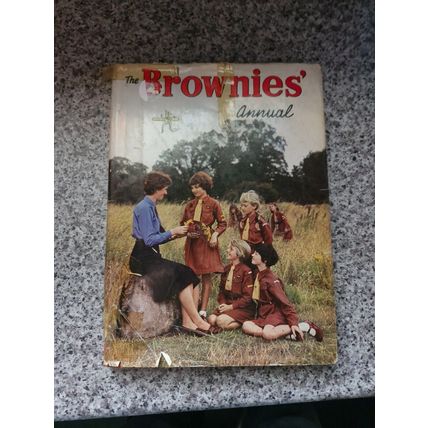 The Brownies' Annual. Illustrated by Jennetta Vise. Purnell Hardback. 1962