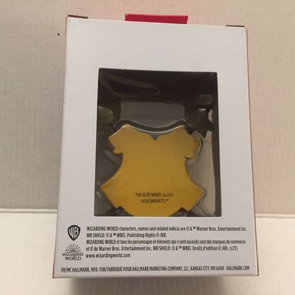 New Hallmark Harry Potter Hogwarts Crest Christmas Ornament
