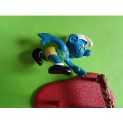 Boxed Hurdler super sport smurf