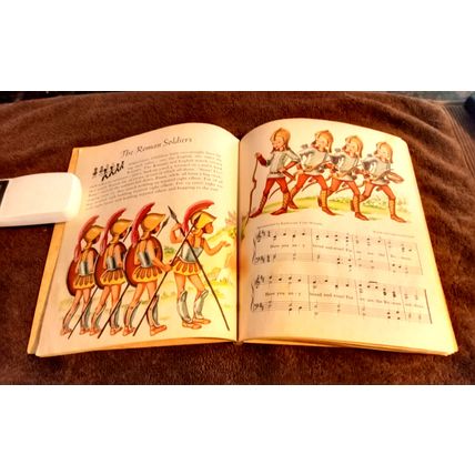 Old Vintage Original Little Golden Book Singing Games (E) Fifth Edition 1947