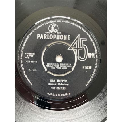 THE BEATLES - WE CAN WORK IT OUT / DAY TRIPPER (UK 7" VINYL, 1965)