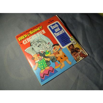 1974 FLINTSTONES Book & Record Set! Excellent Condition!! $10.00 obo!