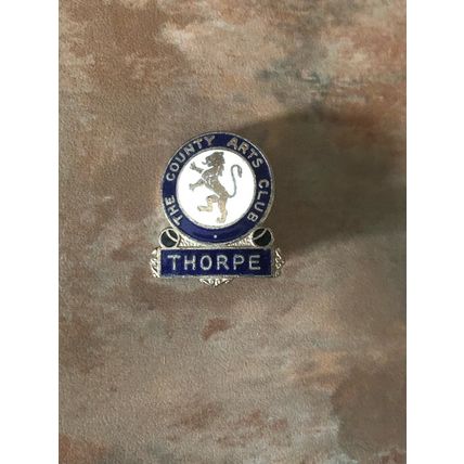 Thorpe The county arts club bowling bowls badge